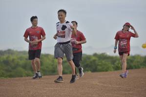 BIB: 407
                            <button type="button" onclick="openModal(5132972)" class="btn btn-primary btn-sm float-right btn-popup" data-toggle="modal" data-target=".modal-high-quality">
                        <i class="fas fa-shopping-cart"></i> Add to Cart
                    </button>
                                            <button type="button" onclick="isThisMe(5132972, true)" class="btn btn-success btn-sm float-right btn-popup btn-isme hidden" data-toggle="tooltip" data-placement="bottom" title="นี่คือรูปของคุณใช่ไหม คลิกที่นี่เพื่อเอาเข้าอัลบั้ม">
                        <i class="fas fa-plus"></i> Add to album
                    </button>
                    <button type="button" onclick="isThisMe(5132972, false)" class="btn btn-warning btn-sm float-right btn-popup btn-isnotme hidden">
                        <i class="fas fa-ban"></i> Remove from album
                    </button>